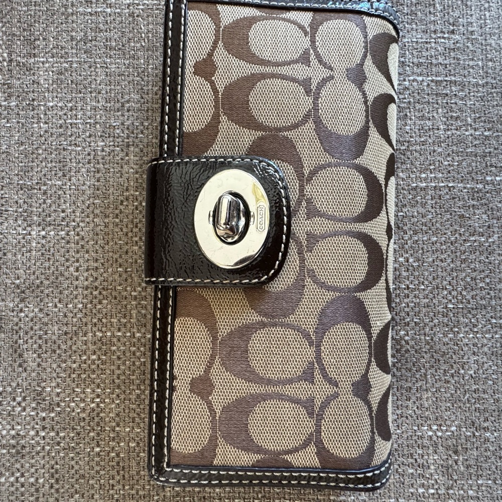 Coach Signature Wallet - Black and Brown
